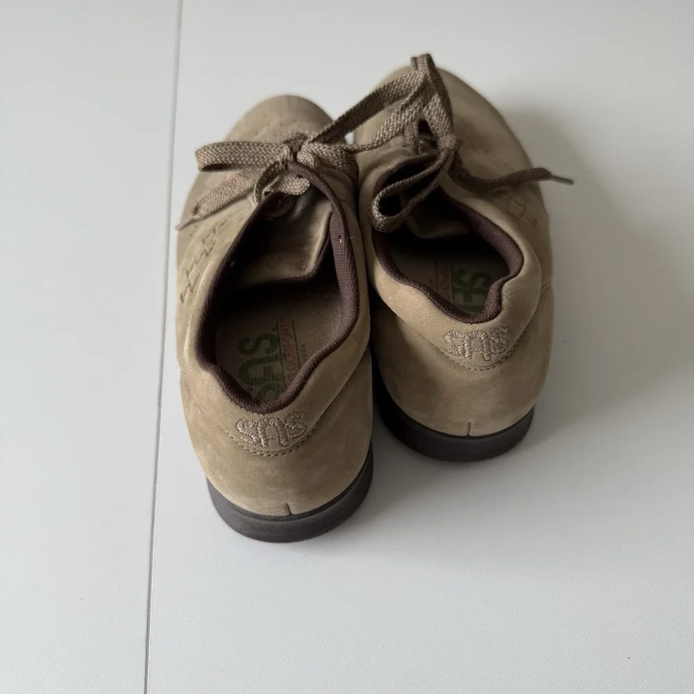 SAS Women's Tripad Comfort Walking Sneakers Tan‎ Suede Leather, Size 7W